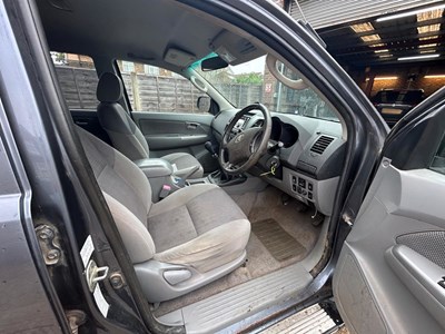 Lot 50 - 2011 (61 Plate) Toyota Hilux HL3 D-4D 4X4 DCB Euro 5