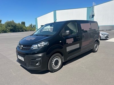 Lot 21 - 2021 (71 Plate) Vauxhall Vivaro 3100 Dynamic Panel Van Euro 6