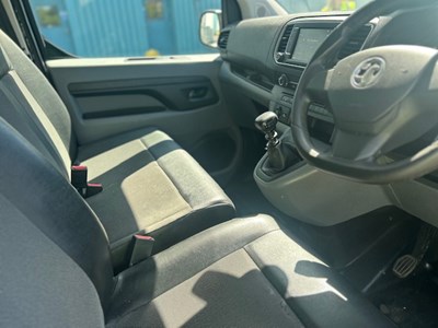 Lot 21 - 2021 (71 Plate) Vauxhall Vivaro 3100 Dynamic Panel Van Euro 6