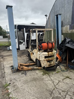 Lot 62 - 2007 (4000Kg) 2 Post Car Lift