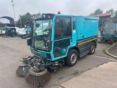 Lot 6 - 2021 (71 Plate) Schmidt Swingo 200+ Sweeper