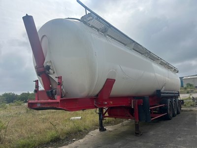Lot 8 - 2007 Spitzer Powder Tanker Trailer