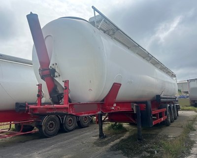 Lot 7 - 2008 Spitzer Powder Tanker Trailer