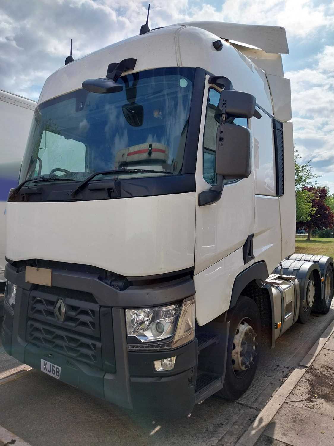 1 - 2019 (68 Plate) Renault T 6x2 Tractor Unit Euro 6