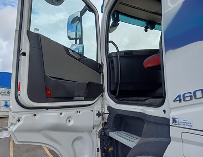 Lot 2 - 2016 Volvo FH 460 6x2 Tractor Unit Euro 6