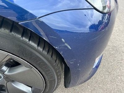 Lot 8 - 2021 Tesla Model 3 Dual Motor Long Range AWD