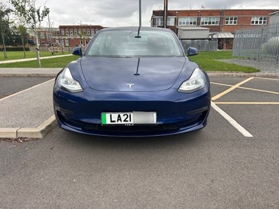 Lot 8 - 2021 Tesla Model 3 Dual Motor Long Range AWD