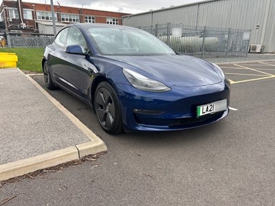 Lot 8 - 2021 Tesla Model 3 Dual Motor Long Range AWD