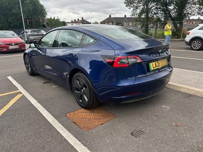 Lot 8 - 2021 Tesla Model 3 Dual Motor Long Range AWD