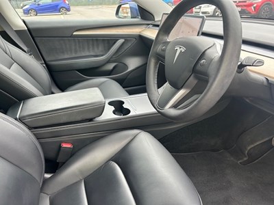 Lot 8 - 2021 Tesla Model 3 Dual Motor Long Range AWD