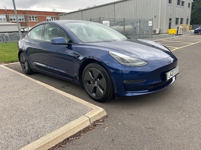 Lot 8 - 2021 Tesla Model 3 Dual Motor Long Range AWD