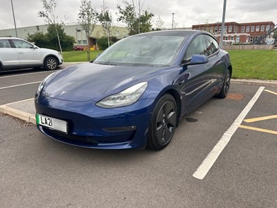 Lot 4 - 2021 Tesla Model 3 Dual Motor Long Range AWD