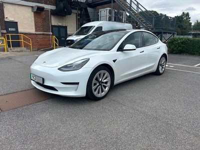 Lot 9 - 2021 Tesla Model 3 Dual Motor Long Range AWD