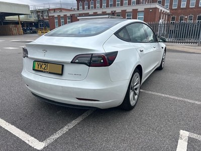 Lot 9 - 2021 Tesla Model 3 Dual Motor Long Range AWD