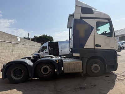 Lot 3 - 2017 Mercedes Actros 2545 6x2 Tractor Unit 6