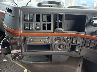 Lot 2 - 2008 (58 Plate) Volvo FH 480 Globetrotter 6x2 Tractor Unit Euro 5