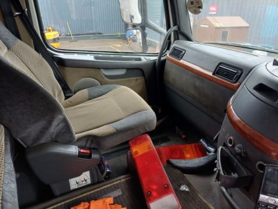 Lot 2 - 2008 (58 Plate) Volvo FH 480 Globetrotter 6x2 Tractor Unit Euro 5