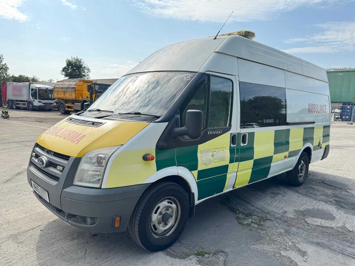 6 - 2010 Ford Transit 115 T350L RWD Ambulance Euro 4
