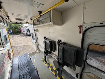 Lot 6 - 2010 Ford Transit 115 T350L RWD Ambulance Euro 4