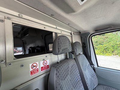 Lot 6 - 2010 Ford Transit 115 T350L RWD Ambulance Euro 4