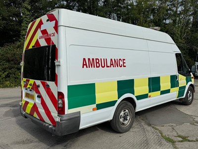Lot 6 - 2010 Ford Transit 115 T350L RWD Ambulance Euro 4