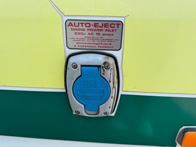 Lot 6 - 2010 Ford Transit 115 T350L RWD Ambulance Euro 4
