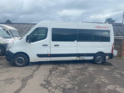 Lot 21 - 2011 (61 Plate) Renault Master LM35 DCI 100 Ambulance Euro 4