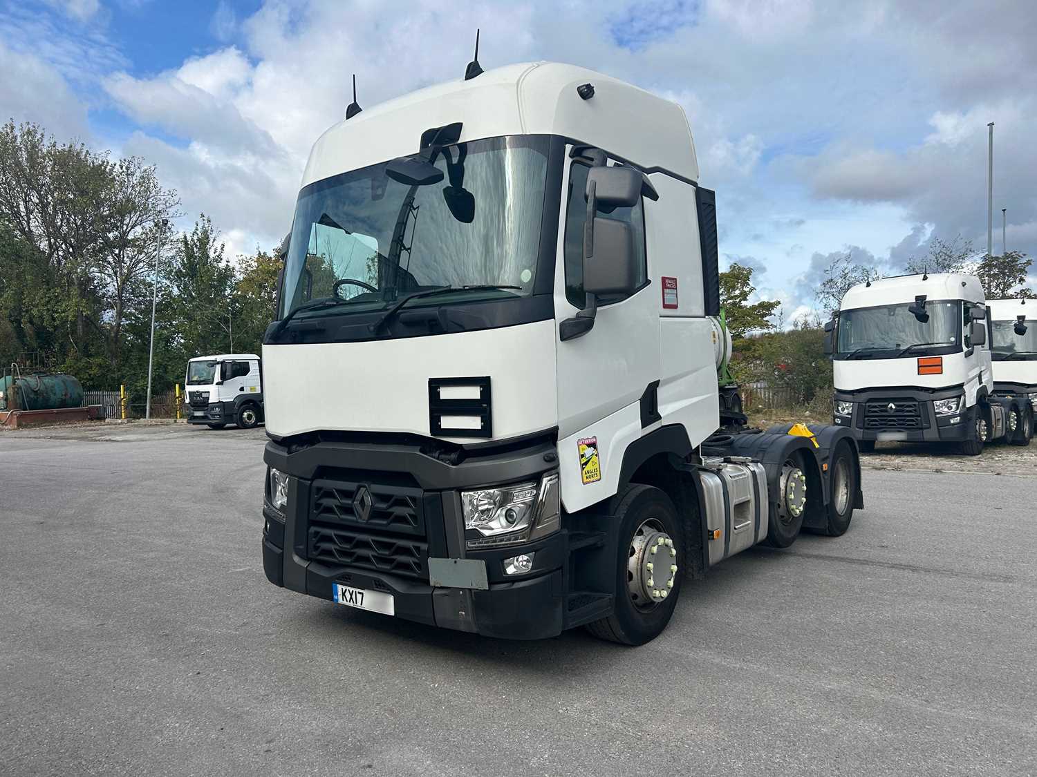 Lot 3 - 2017 Renault T480 Comfort 6x2 Tractor Unit Euro 6