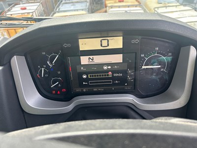 Lot 3 - 2017 Renault T480 Comfort 6x2 Tractor Unit Euro 6