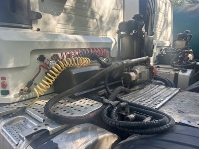 Lot 3 - 2017 Renault T480 Comfort 6x2 Tractor Unit Euro 6