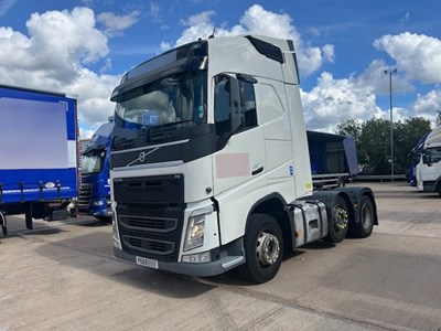 Lot 15 - 2019 (69 Plate) Volvo FH 6x2 Tractor Unit Euro 6