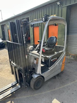 Lot 45 - 2012 STILL RX20-16 Triple Stage Mast Forklift