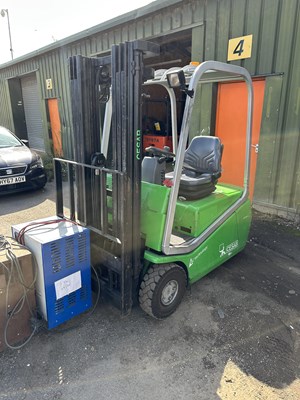 Lot 49 - 2005 CESAB Blitz-315AC Triple Stage Mast Forklift