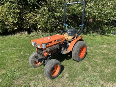 Lot 47 - Kubota Tractor B5100 2 Wheel Drive Tractor