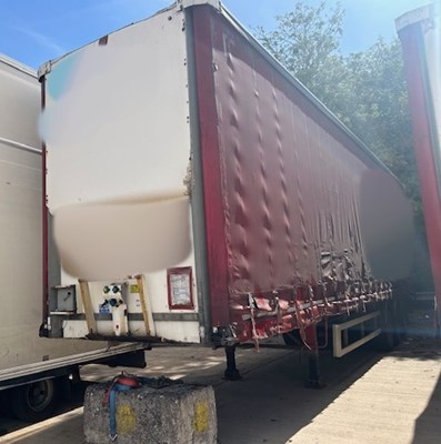 Lot 59 - 2013 SDC Curtainside Trailer