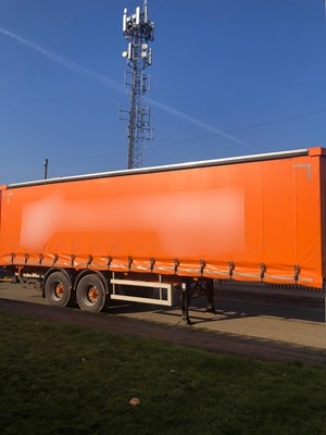 Lot 41 - 2009 SDC Tandem-Axle Curtainside Trailer