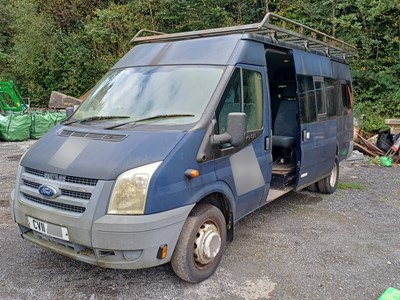 Lot 9 - 2011 Ford Transit 115 T430 17S RWD Minibus Euro 5