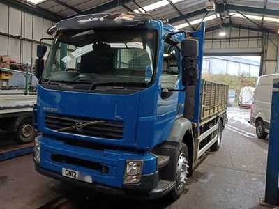 Lot 32 - 2012 Volvo FL-240 4x2 Dropside Brick Grab Euro 5
