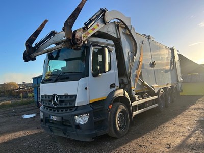 Lot 5 - 2018 (68 Plate) Mercedes Arocs 8x4 Top Loader Refuse Collection Vehicle Euro 6