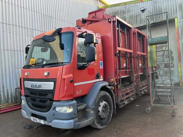 Lot 6 - 2018 DAF LF 290 FA Top Loader Refuse