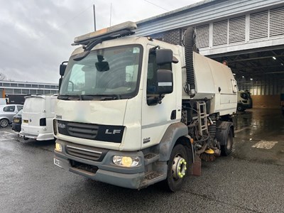 Lot 8 - 2013 DAF LF 55.220 Johnston Sweeper Euro 5
