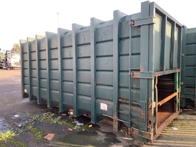 Lot 22 - 40 Tard Roll On/Off Skip With Compactor Door