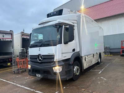 Lot 12 - 2017 (67 Plate) Mercedes Antos 1824 Fridge Unit Euro 6