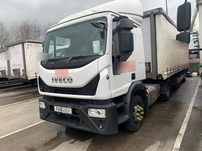 Lot 13 - 2016 Iveco Eurocargo 120E25P S-A 4x2 Tractor Unit Euro 6b