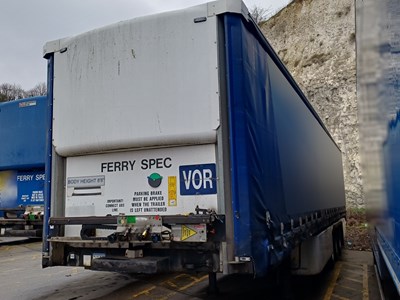 Lot 44 - 2014 Lawrence David Tri-Axle Rigid Curtainside Trailer