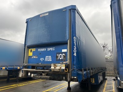 Lot 38 - 2014 Lawrence David Tri-Axle Rigid Curtainside Trailer