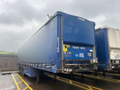 Lot 39 - 2015 Lawrence David Tri-Axle Rigid Curtainside Trailer