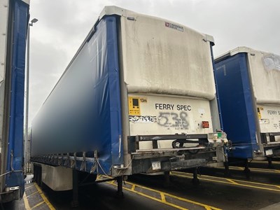 Lot 37 - 2014 Lawrence David Tri-Axle Rigid Curtainside Trailer