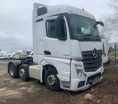 Lot 147 - 2018 Mercedes Actros Tractor Unit Euro 6 NON RUNNER