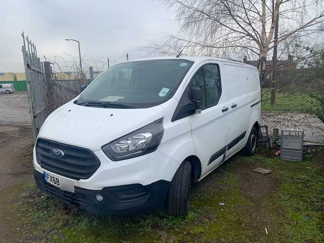 Lot 140 - 2018 (68 Plate) Ford Transit Custom Van Euro 6 NON RUNNER